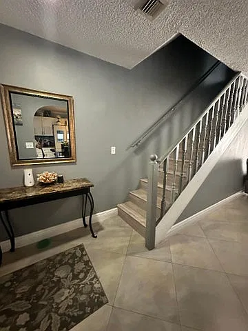 2 bed, 1660 sqft, $2,500 — Photo 3