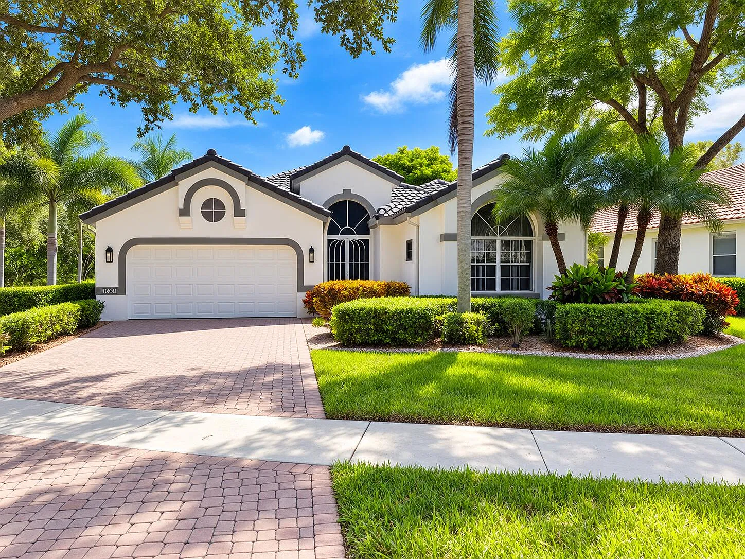 3 bed, 3.0 bath, 2621 sqft, $5,350 — Photo 1