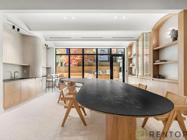 210 Greenpoint Avenue 8L image 11 of 11