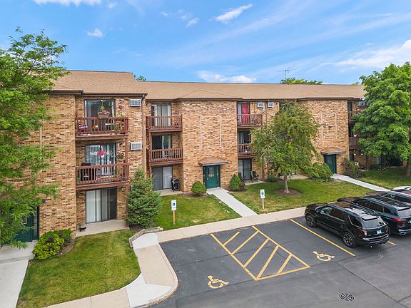 2nd image of 1360 N Geneva Dr Unit 3A