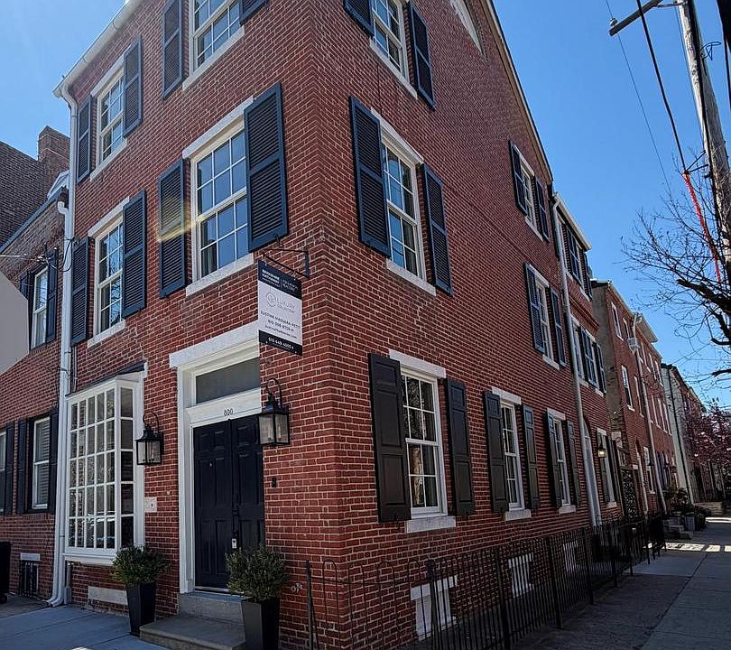 2nd image of 800 S 5th St