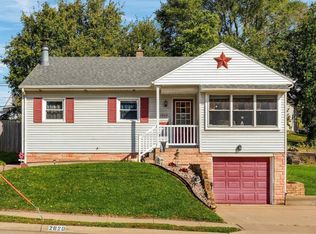 2820 Burden St, Dubuque, IA 52001