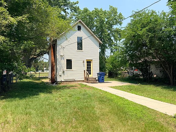 5th image of 521 W 11th Ave