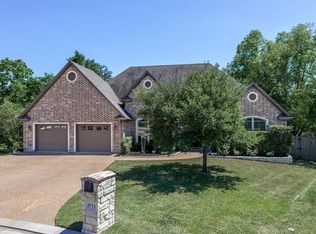 2733 Colony Village Dr, Bryan, TX 77808