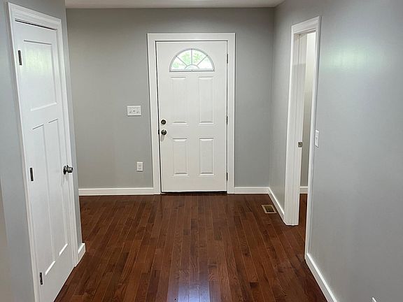 3rd image of 48 Charterhouse Ave #A