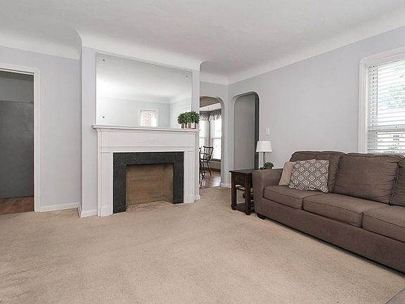 3rd image of 6809 Plainfield Ave