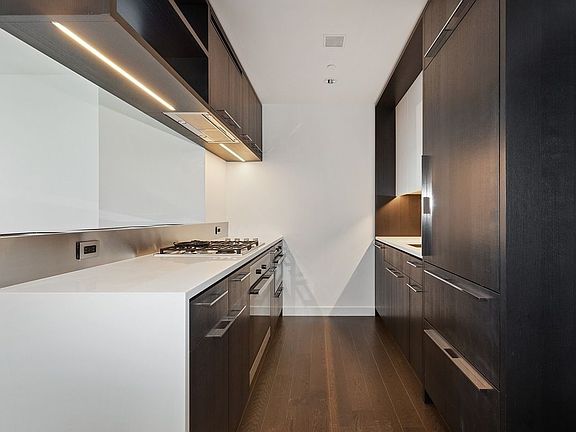 2nd image of 252 South St #35H