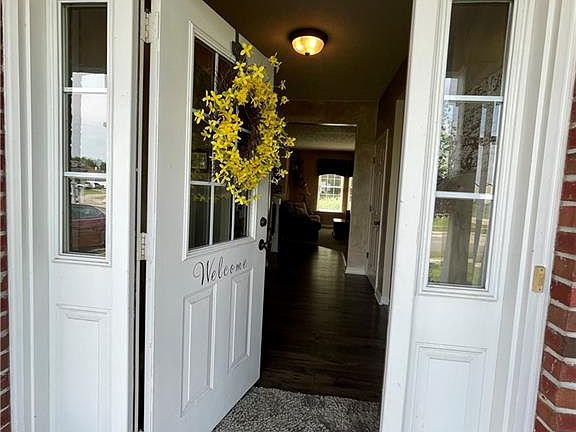 4th image of 150 Stamford Dr
