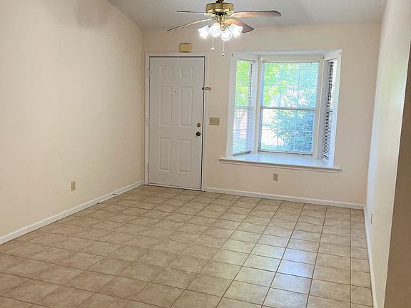 5th image of 2656 Meadowlark Ln