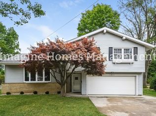 1017 Dover Center Rd, Westlake, OH 44145