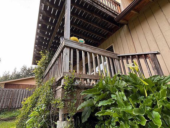 4th image of 350 Riverview Road