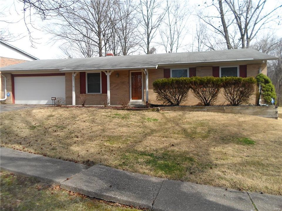 1st image of 6731 English Oak Dr