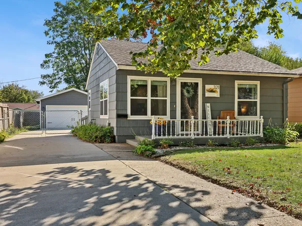 321 SW Des Moines St, Ankeny, IA 50023