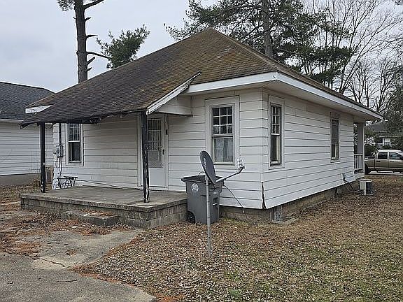 4th image of 1210 N 12th St