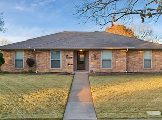 2321 Castle Rock Rd, Carrollton, TX 75007