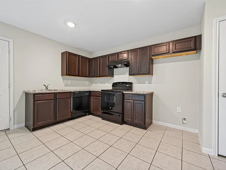 14774 Bowie Ln — Photo 16