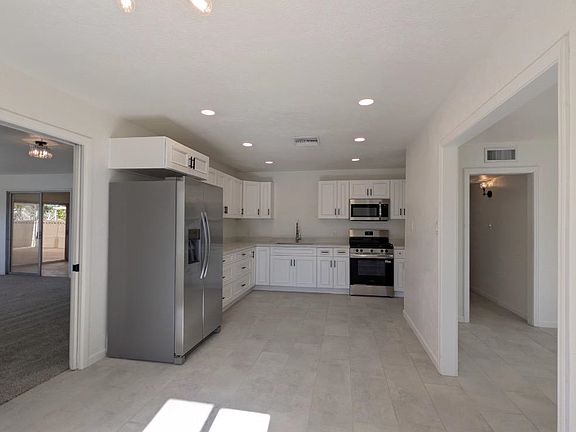 3rd image of 2536 S 7th Ave