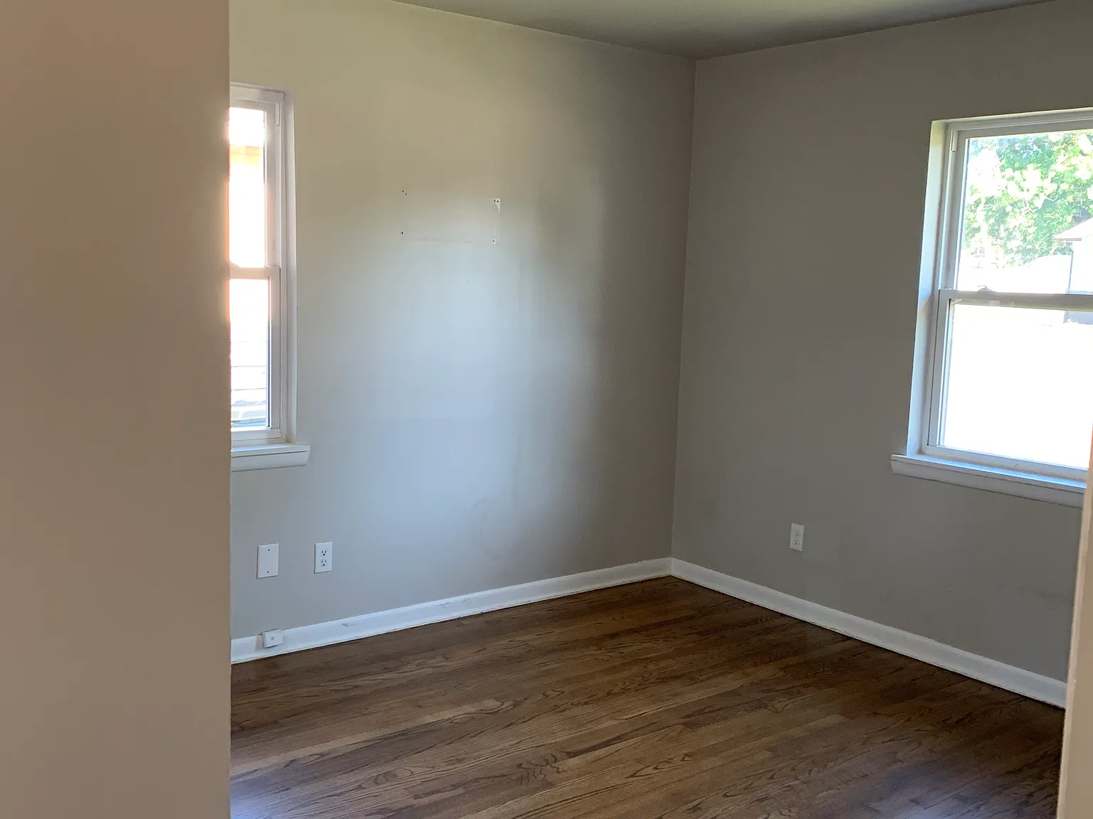 3 bed, 1.5 bath, 1080 sqft, $1,600 — Photo 3