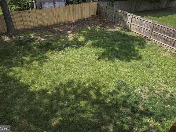 3rd image of 107 Gardner Dr
