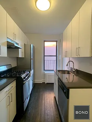 Rented by Bond New York | media 15