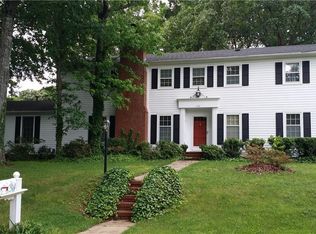 1501 Valleymede Rd, Greensboro, NC 27410