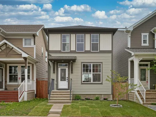 358 S Auburn Crest Way SE, Calgary, AB T3M 1R1