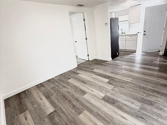 5th image of 1313 39th St #1