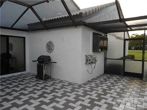 5th image of 1 Clubhouse Ln