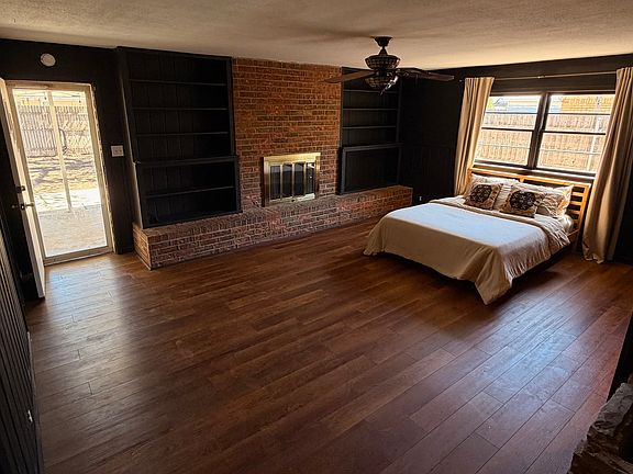 3rd image of 1109 Buena Vista St