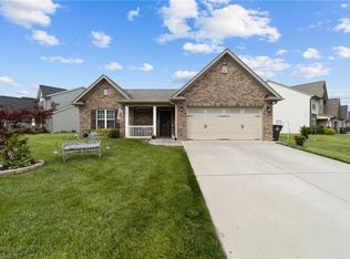 1447 Land Grove Dr, Kernersville, NC 27284