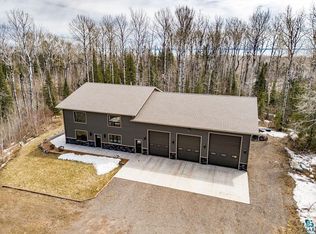 5174 Upper Peterson Rd, Duluth, MN 55804