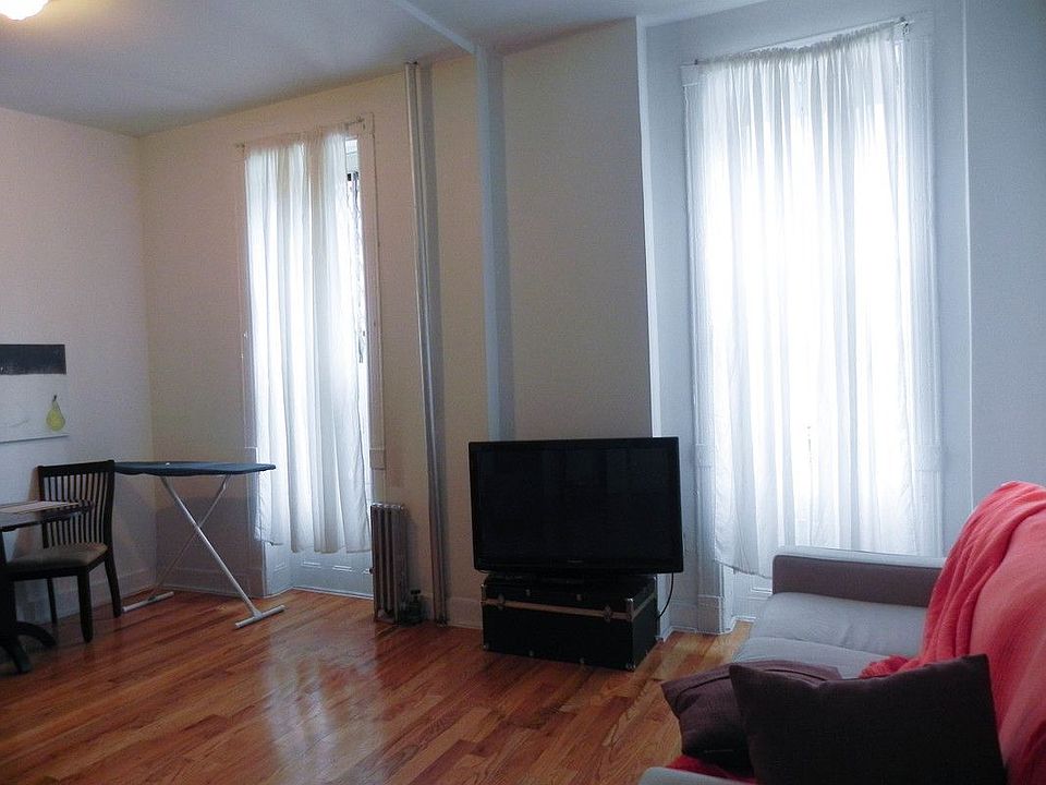 2nd image of 654 Putnam Ave APT A1