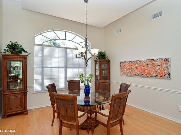 5th image of 7931 Plantation Lakes Dr