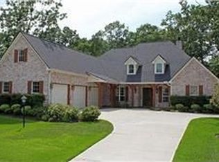 8 Woodshay Dr, Montgomery, TX 77356