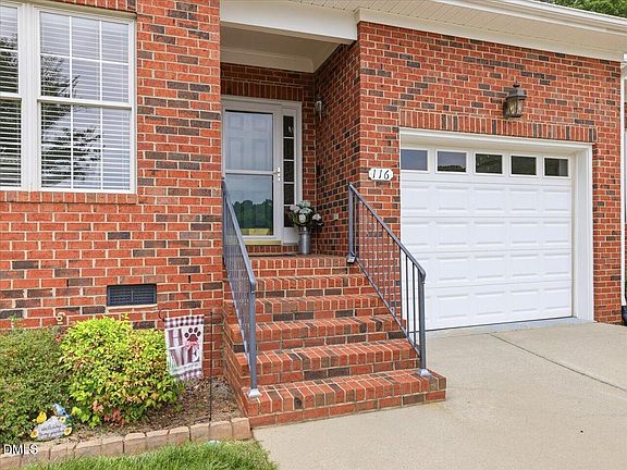 3rd image of 116 Olde Manor Ct