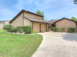 228 Fernwood St, Bridge City, TX 77611
