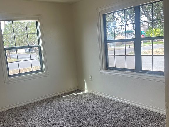 5th image of 1101 W Kentucky Ave