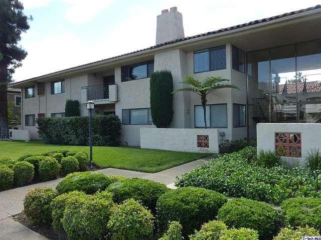1st image of 740 W Huntington Dr APT D