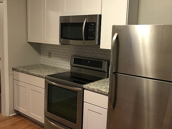 5th image of 4622 N Woodruff Ave