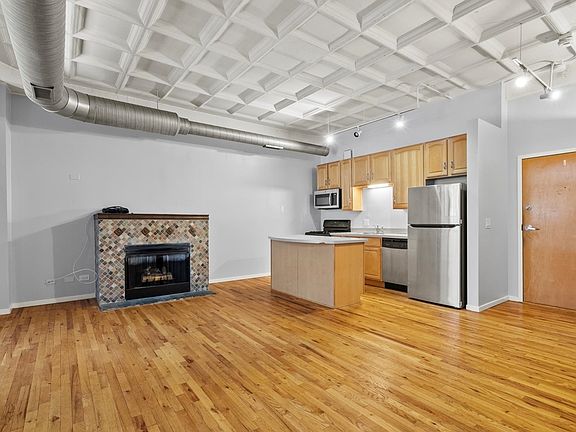 5th image of 1307 S Wabash Ave APT 506