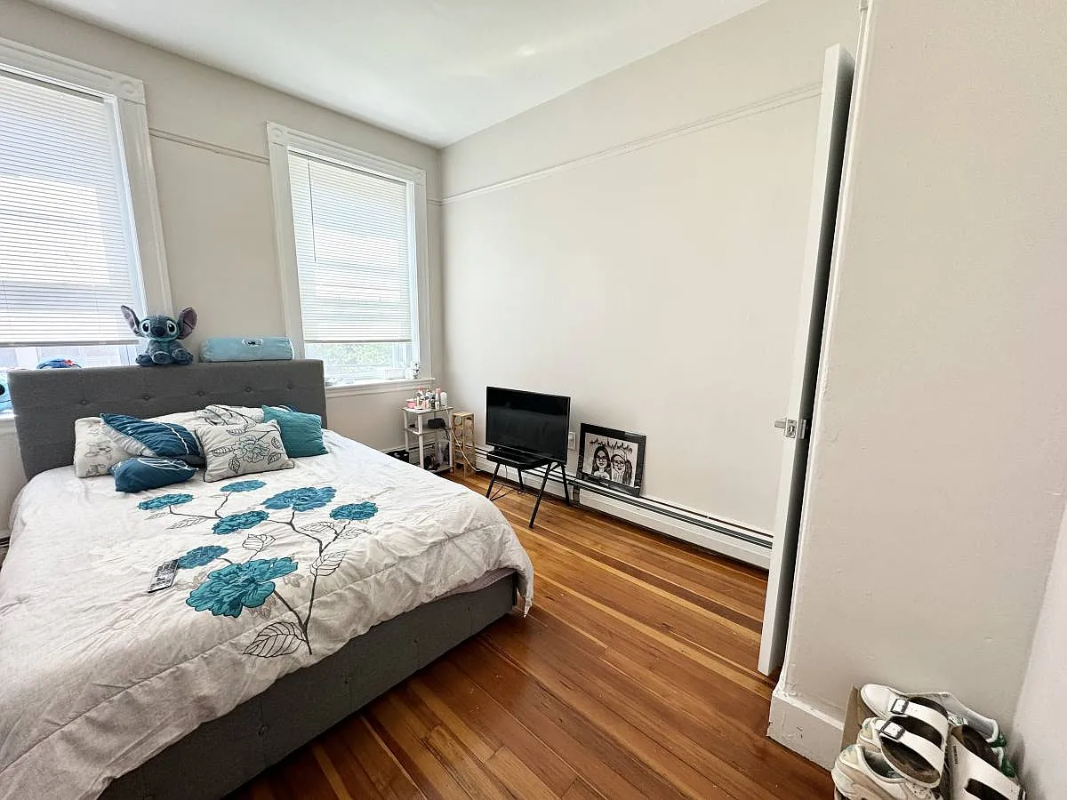 165 Gove St #3 in East Boston, MA 02128 — Photo 2