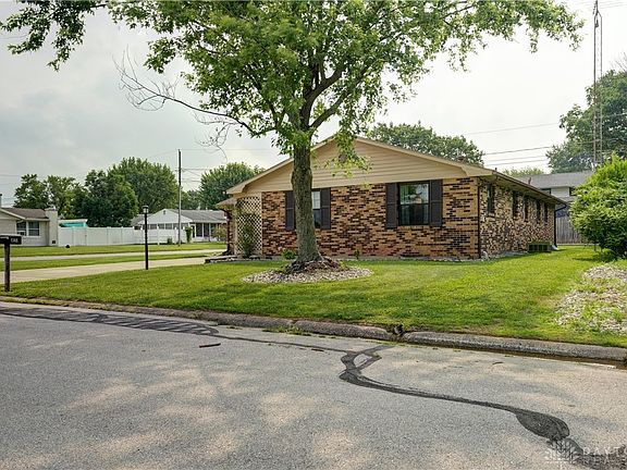 5th image of 1368 Hillside Dr