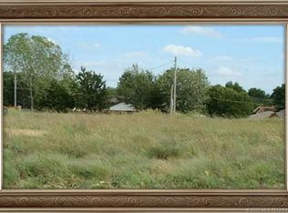 2817 Stonewall Dr, Bartlesville, OK 74006