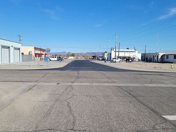 5th image of 1108 W 4th St