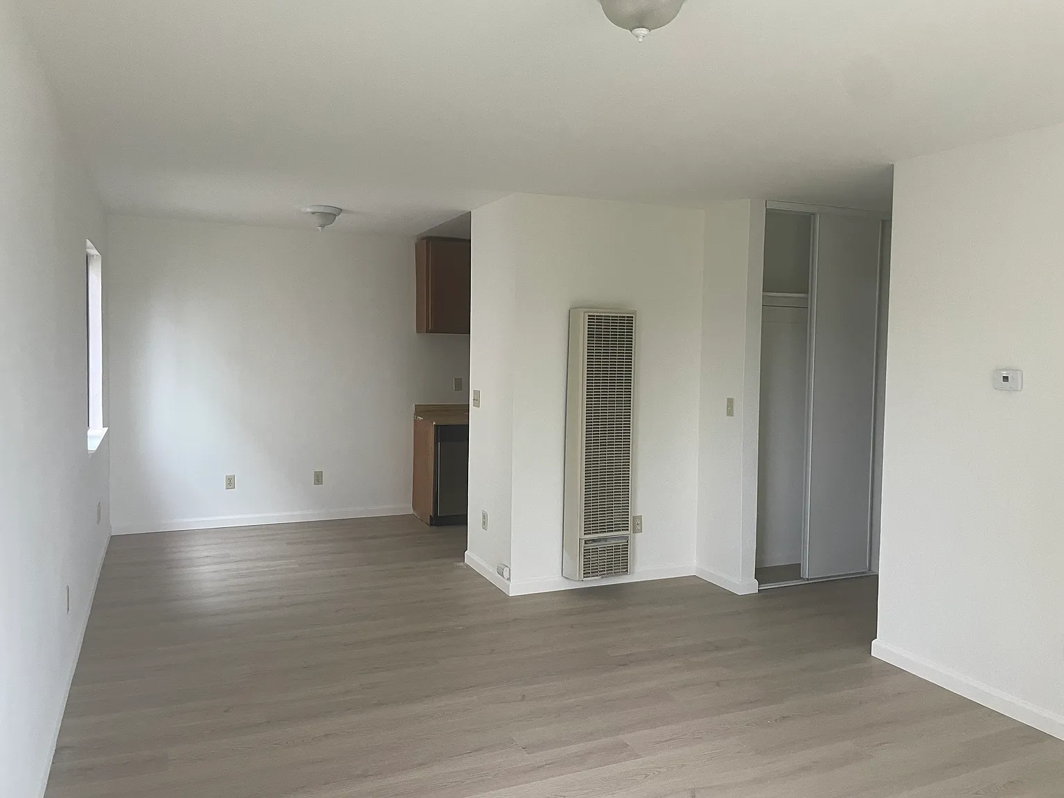 2 bed, 950 sqft, $2,600 — Photo 3