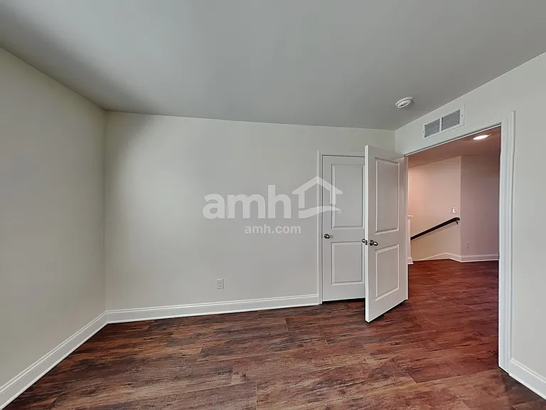 630 Rivermist Dr — Photo 30
