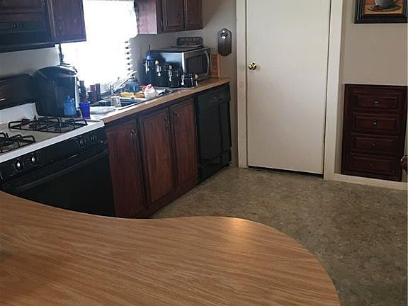 2nd image of 92 Hillside Dr