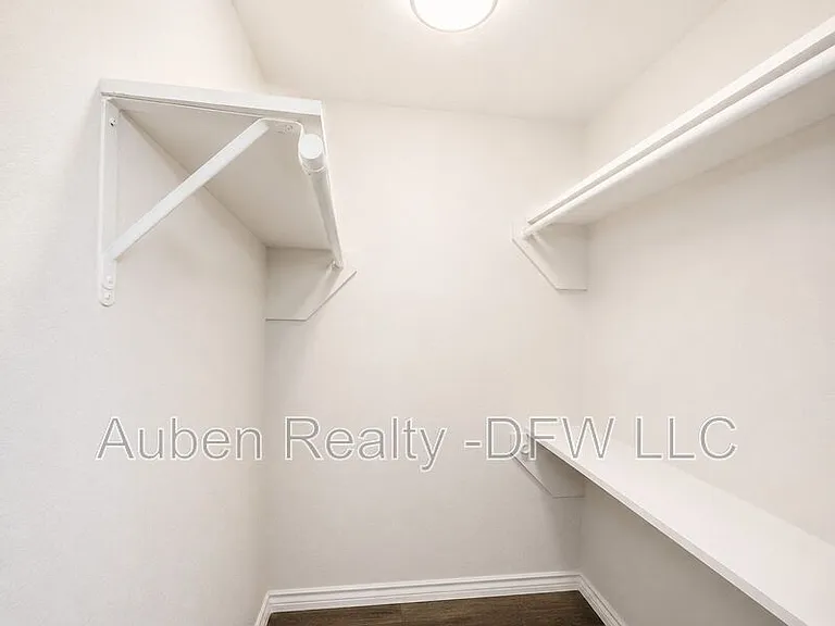7716 Sable Ln — Photo 14