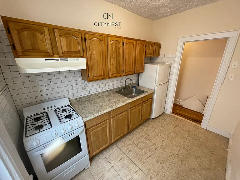 9016 4th Ave #2R — Photo 5