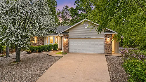 11 Blakeney Ln Photo 1